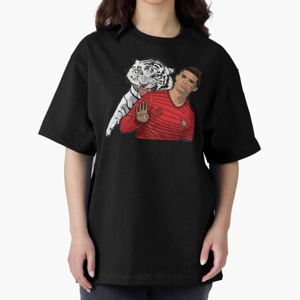 Cristiano Ronaldo Oversized T-Shirt Share the Excitement of FIFA World Cup 2026 for Fans of Messi, CR7 and Mbappe and Spain and Netherlands, Bringing Sports Nostalgia, International Competition, Famous Players and Unforgettable Victories; Made for