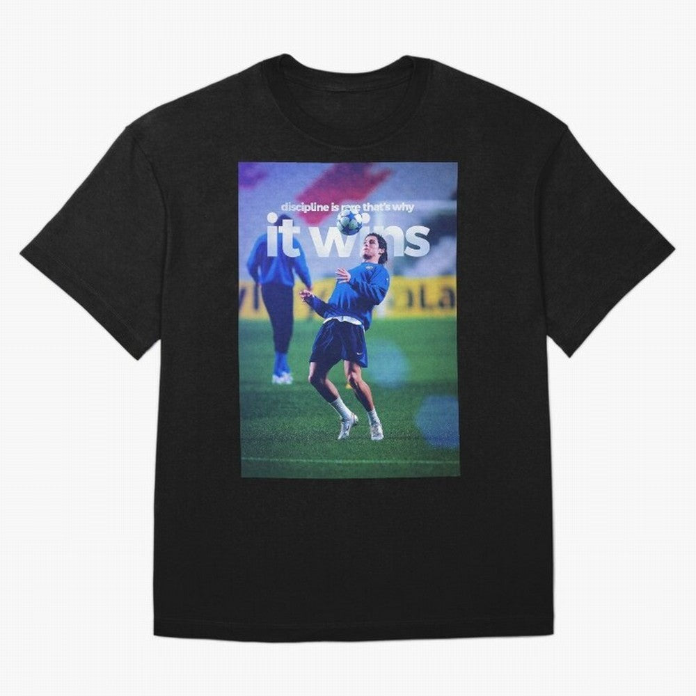 Cristiano Ronaldo - Discipline is rare that's why it wins Oversized T-Shirt Bring Stadium Energy to the FIFA World Cup 2026 Journey through Mbappe and Neymar Highlights, Netherlands Pride, Sports Nostalgia, International Competition, Famous Players