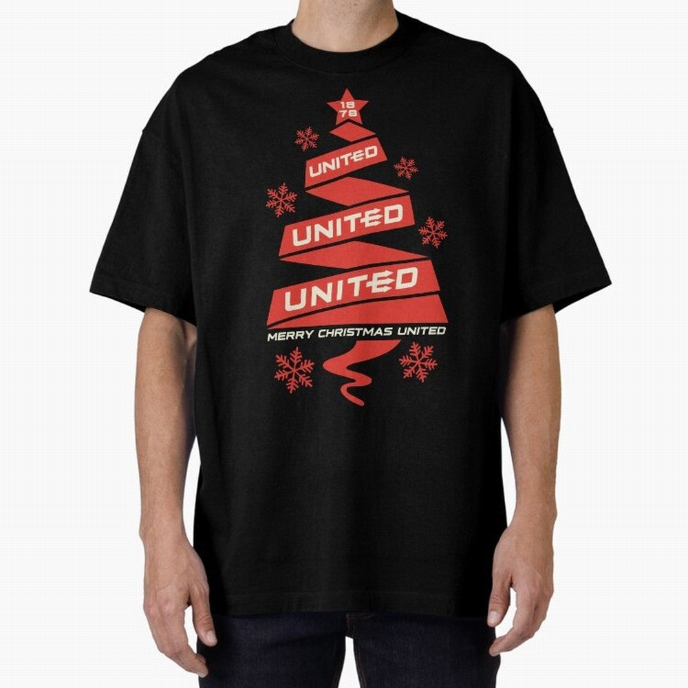 Manchester United Christmas Oversized T-Shirt Step into FIFA World Cup 2026 Group Stage Spirit, Filled with Argentina, Haaland and Mbappe, Worldwide Fan Energy, Dramatic Goals, Stadium Lights and Championship Celebrations; Great for Watch Parties,