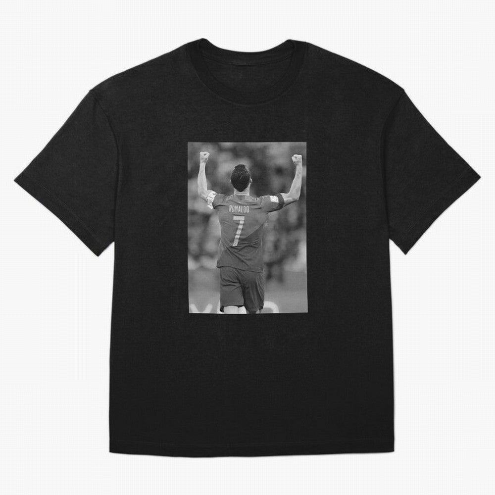 Cristiano Ronaldo Oversized T-Shirt Feel the Roar of Global Football Passion for FIFA World Cup 2026, with Neymar, Haaland and Cristiano Ronaldo, Spain, Championship Spirit, Famous Goals, Roaring Crowds and International Football Unity; Great for