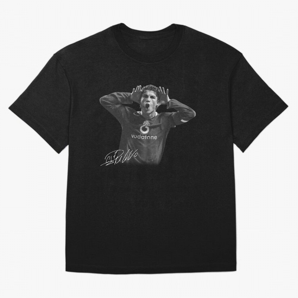 Black and White Cristiano Ronaldo T-Shirt Young Manchester Ronaldo - Celebration Oversized T-Shirt Celebrate Global Passion for FIFA World Cup 2026 USA Canada Mexico Spirit, Capturing Spain and Netherlands, Messi, Champion Mindset, Group Stage