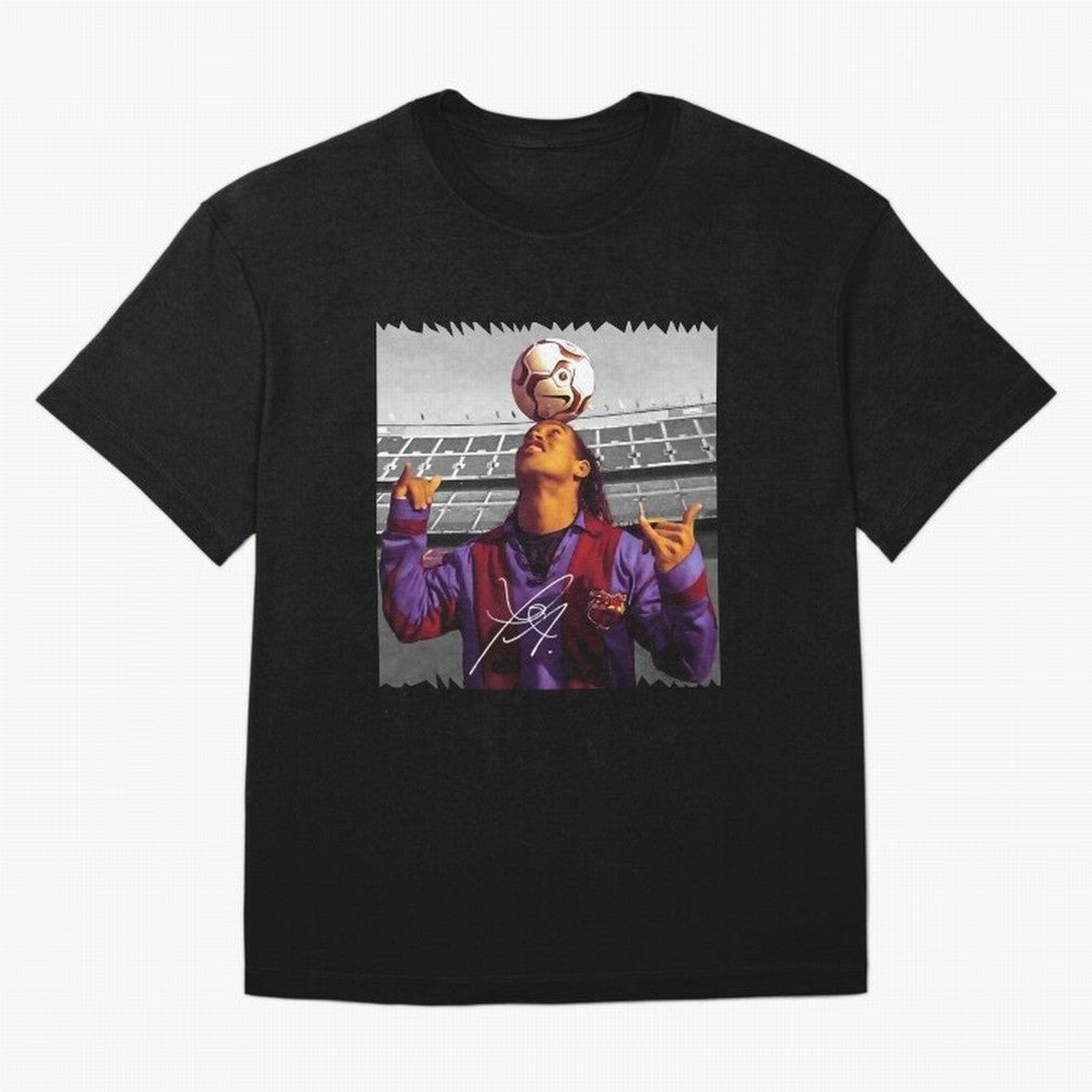 Ronaldinho - vintage Oversized T-Shirt Celebrate Fan Culture around the FIFA World Cup 2026 Journey through Cristiano Ronaldo Highlights, France and Portugal Pride, Championship Spirit, Famous Goals, Roaring Crowds and International Football Unity;