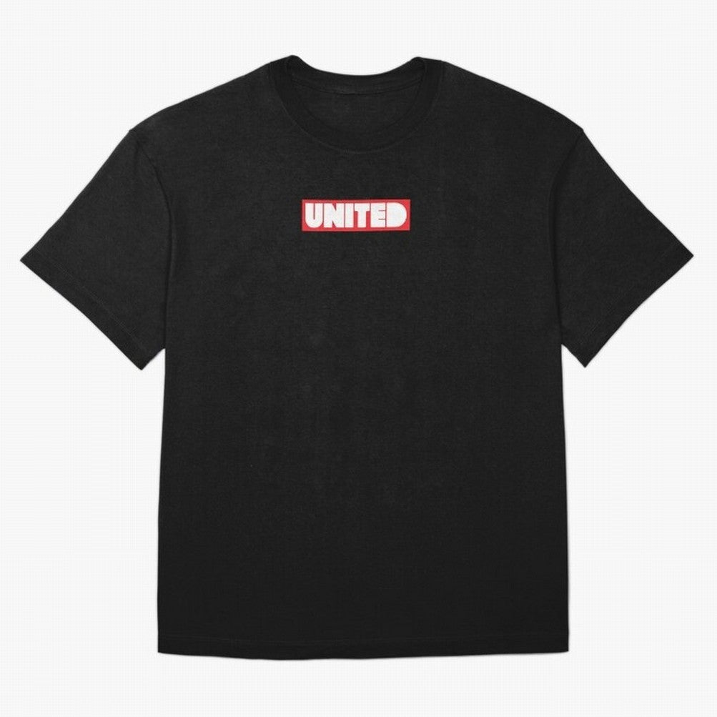 Manchester United - United Oversized T-Shirt Stand with Global Football Passion for FIFA World Cup 2026, Featuring Haaland, Spain and Netherlands, Sports Nostalgia, International Competition, Famous Players and Unforgettable Victories; Made for Die