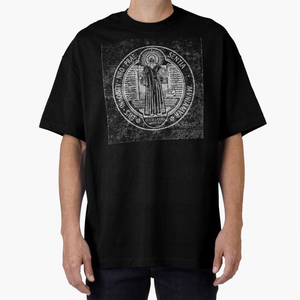 Medalla de San Benito Frontal Relieve Oversized T-Shirt Celebrate Soccer Greatness during FIFA World Cup 2026 USA Canada Mexico Spirit, Filled with Argentina, France and Brazil, Haaland, Match Day Excitement, Supporter Culture, Golden Goals and