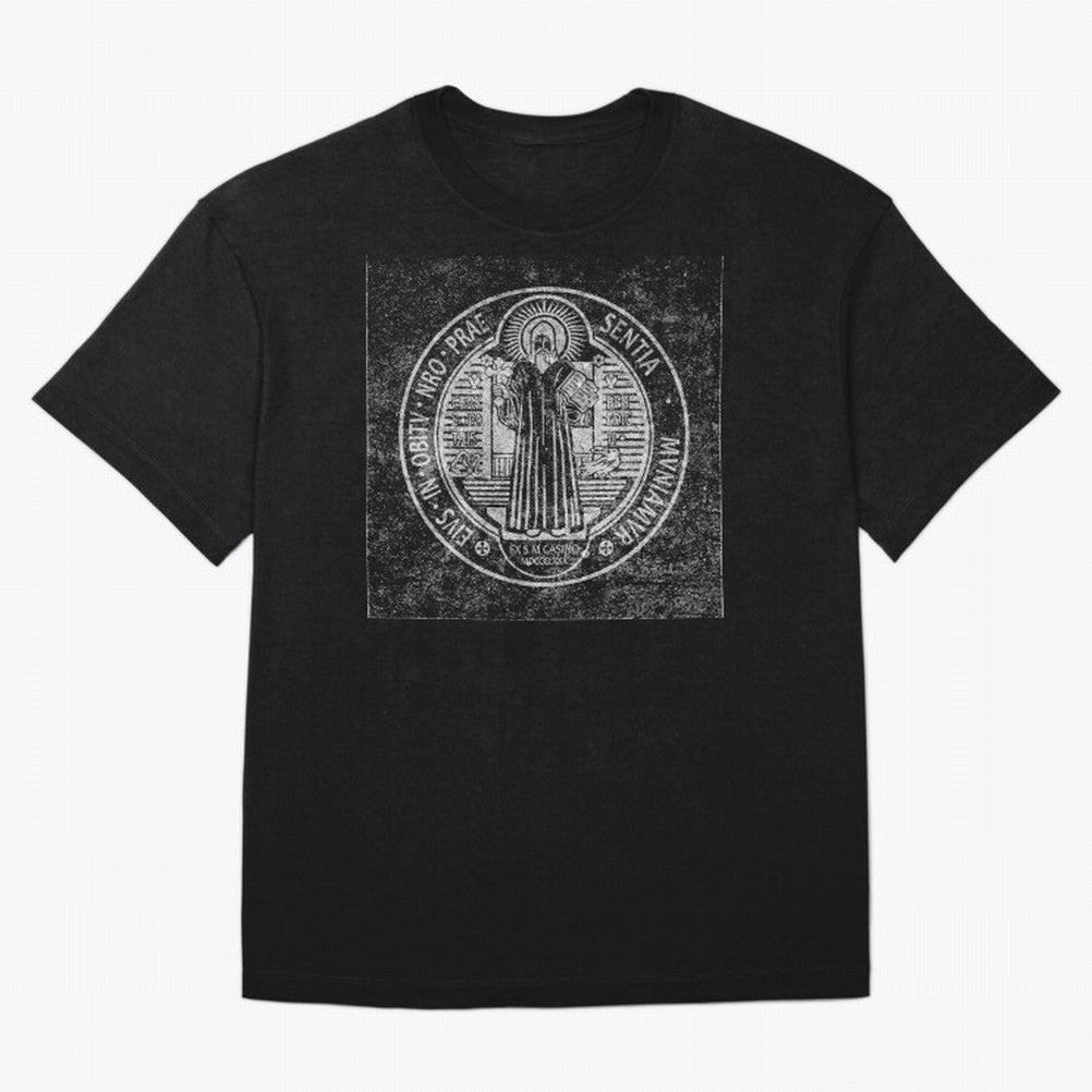 Medalla de San Benito Frontal Relieve Oversized T-Shirt Celebrate Soccer Greatness during FIFA World Cup 2026 USA Canada Mexico Spirit, Filled with Argentina, France and Brazil, Haaland, Match Day Excitement, Supporter Culture, Golden Goals and