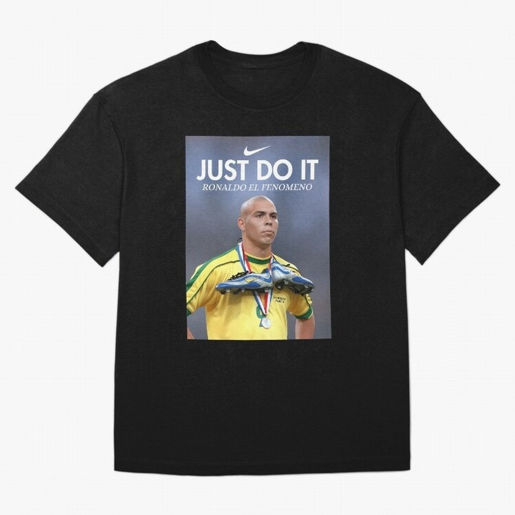 Ronaldo Fenomeno Ronaldo Nazario Vintage Sports Decor Living Room Decor For Walls Sports Bedroom Decor Game Room Decor R9 Oversized T-Shirt Elevate Global Football Passion for FIFA World Cup 2026 USA Canada Mexico, with Mbappe, France and Portugal,