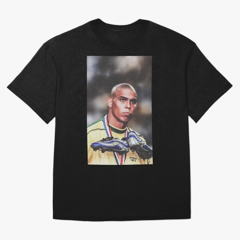 Ronaldo Luis Nazario de Lima Art Oversized T-Shirt Build Match Day Hype around FIFA World Cup 2026 USA Canada Mexico, Mbappe and Neymar, Germany, Football Festival Excitement, Trophy Ambitions, Country Rivalries and Star Player Buzz; Built for