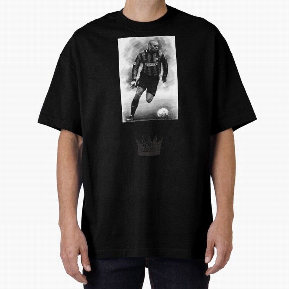 The Real Ronaldo Oversized T-Shirt Represent Football Lovers during Global Football Passion for FIFA World Cup 2026 USA Canada Mexico, Centered on CR7 and Messi, Spain, Championship Spirit, Famous Goals, Roaring Crowds and International Football
