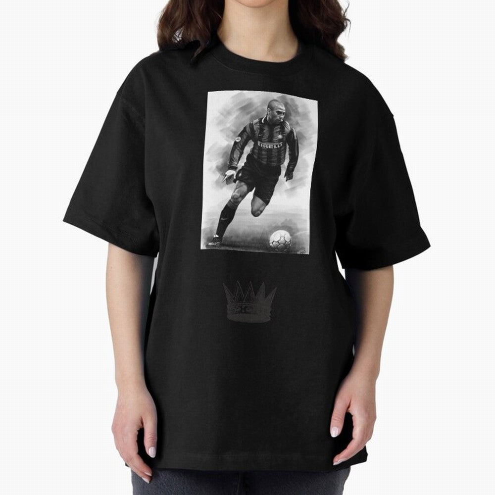 The Real Ronaldo Oversized T-Shirt Represent Football Lovers during Global Football Passion for FIFA World Cup 2026 USA Canada Mexico, Centered on CR7 and Messi, Spain, Championship Spirit, Famous Goals, Roaring Crowds and International Football