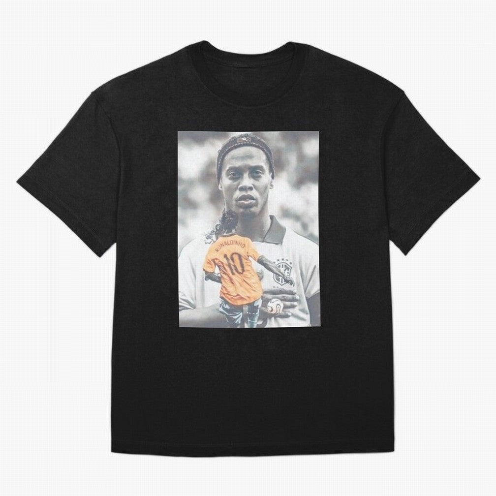 Wallpaper Ronaldinho Illustration Oversized T-Shirt Upgrade Global Football Passion for FIFA World Cup 2026 Group Stage, Celebrating Cristiano Ronaldo, Haaland and CR7, Argentina and Brazil, Stadium Memories, Football Loyalty, International Chants