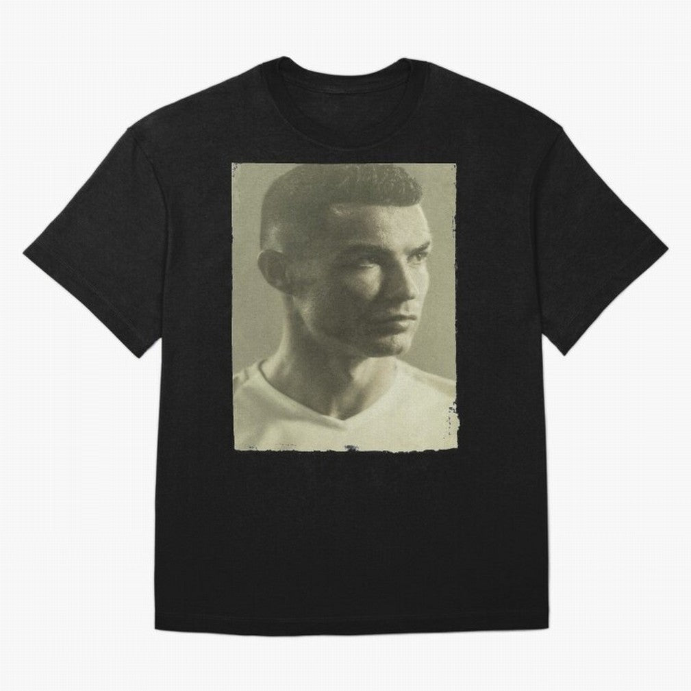 Cristiano Ronaldo Fan Art Oversized T-Shirt Relive the FIFA World Cup 2026 Journey through Haaland and Mbappe Highlights, Argentina Pride, Worldwide Fan Energy, Dramatic Goals, Stadium Lights and Championship Celebrations; Perfect for People Who