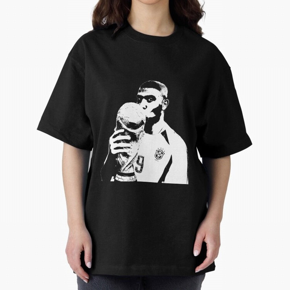 Design Ronaldo Fen?meno Oversized T-Shirt Remember Iconic Moments from Global Football Passion for FIFA World Cup 2026 Group Stage, Made for Mbappe and Neymar, England, France and Netherlands, Vintage Soccer Flavor, Modern Football Stars, National