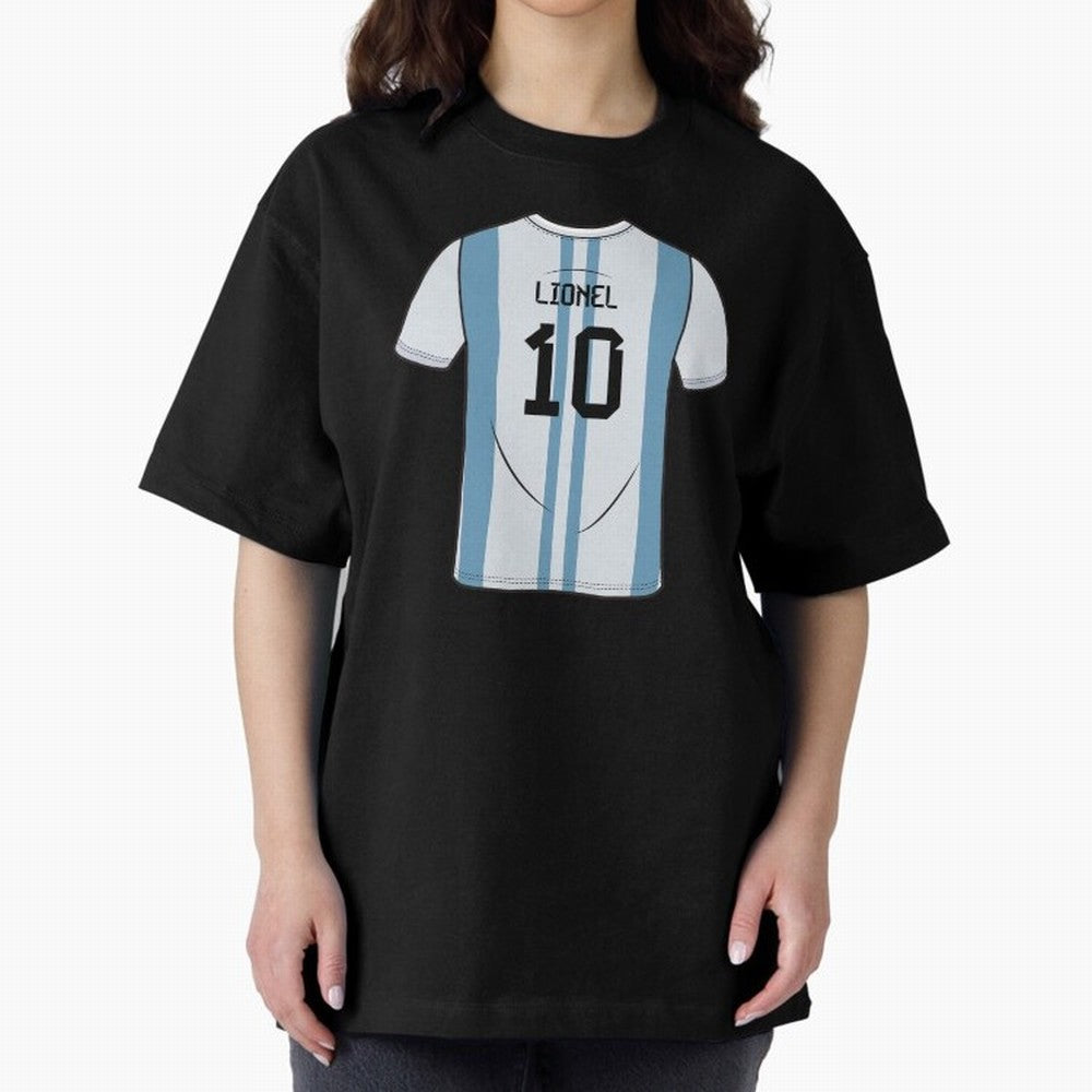 LeoMessi Jersey Illustration 2022 Oversized T-Shirt Fuel Match Day Hype around FIFA World Cup 2026 USA Canada Mexico, Cristiano Ronaldo, Portugal, Spain and Germany, Retro Football Energy, Iconic Rivalries, Trophy Chase Drama and Stadium