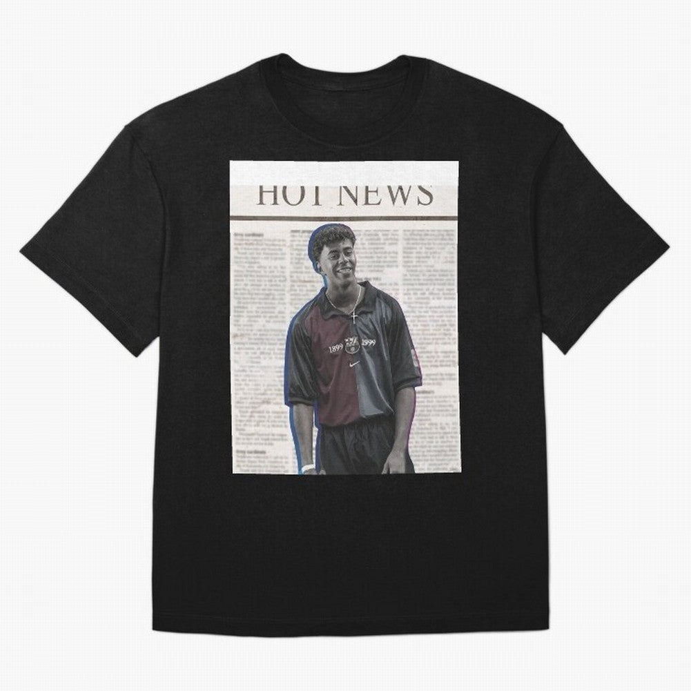 Lamine yamal vintage football player : Lamine yamal Iconic celebration with amazing design for unique portratif gift to football club barcelona friend Graphic T-Shirt Support Iconic Players in Match Day Hype around FIFA World Cup 2026 Group Stage,